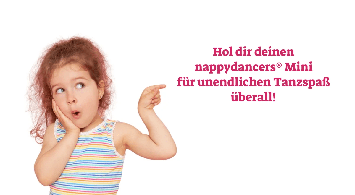 Verzücktes kleines Mädchen zeigt auf den Slogan