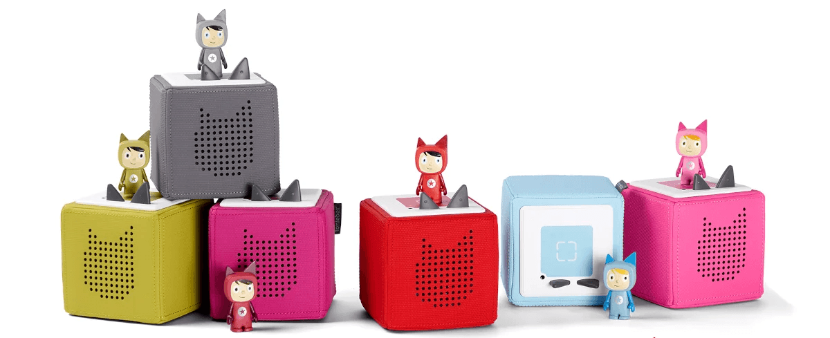 Tonies® und mehrere Tonieboxen in verschiedenen Farben